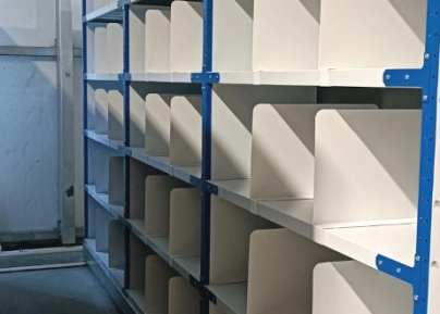 Стеллажи металлические среднегрузовые с ячейками