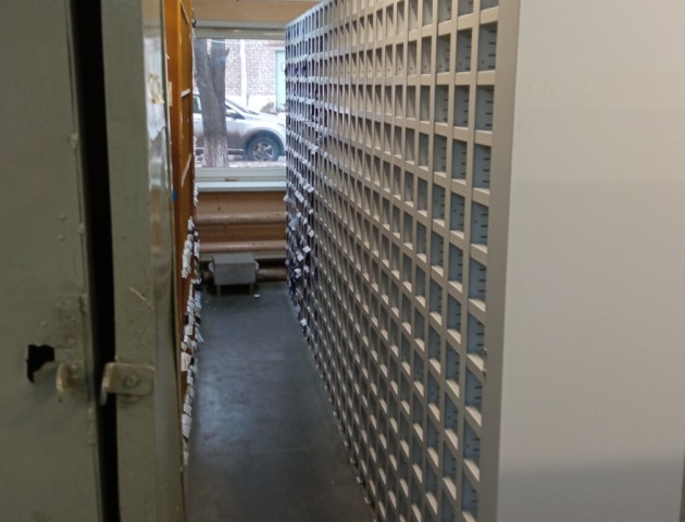 Ячеистые стеллажи для инструмента